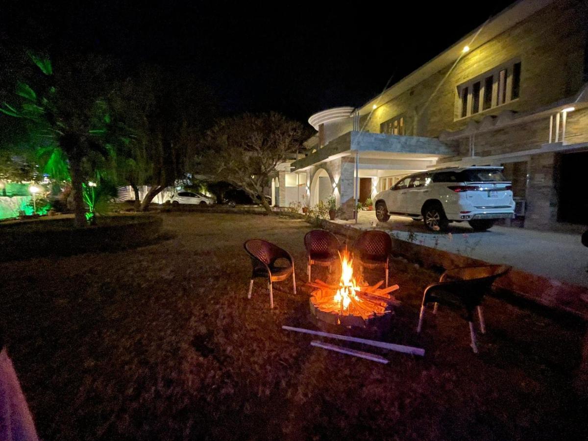 Laca Sa Lodge Opp Canturus Mall Islamabad Exterior photo